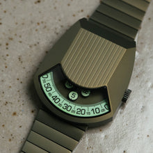Load image into Gallery viewer, Xeric Retronaut Automatic Matte Green