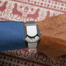 Load image into Gallery viewer, Xeric Retronaut Automatic Steel White
