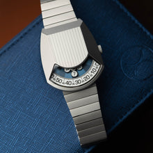 Load image into Gallery viewer, Xeric Retronaut Automatic Steel Blue