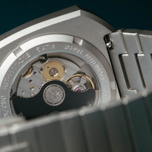 Load image into Gallery viewer, Xeric Retronaut Automatic Steel Blue