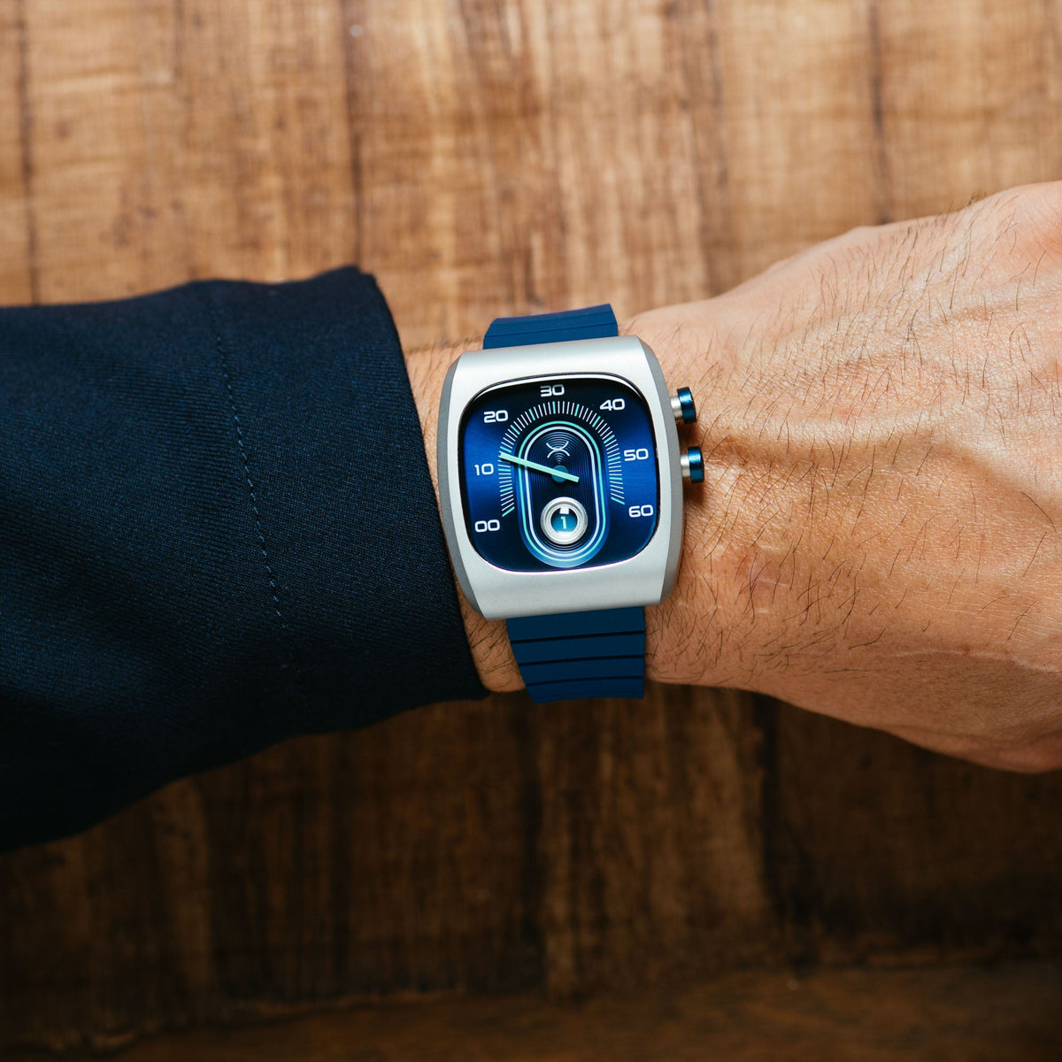 Retroscope Jump Hour Navy – Watchismo Labs