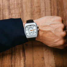 Load image into Gallery viewer, Xeric Retroscope Jump Hour Silver Black