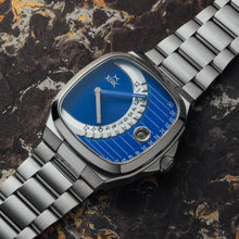 Load image into Gallery viewer, Timeline Retrograde Automatic Blue