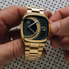 Load image into Gallery viewer, Timeline Retrograde Automatic Gold Black