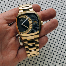 Load image into Gallery viewer, Timeline Retrograde Automatic Gold Black