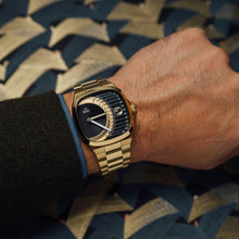 Load image into Gallery viewer, Timeline Retrograde Automatic Gold Black