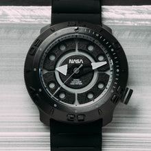 Load image into Gallery viewer, *NASA Voyager Automatic 1000m Diver Hyperion
