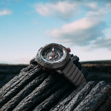 Load image into Gallery viewer, *NASA Voyager Automatic 1000m Diver Meteorite